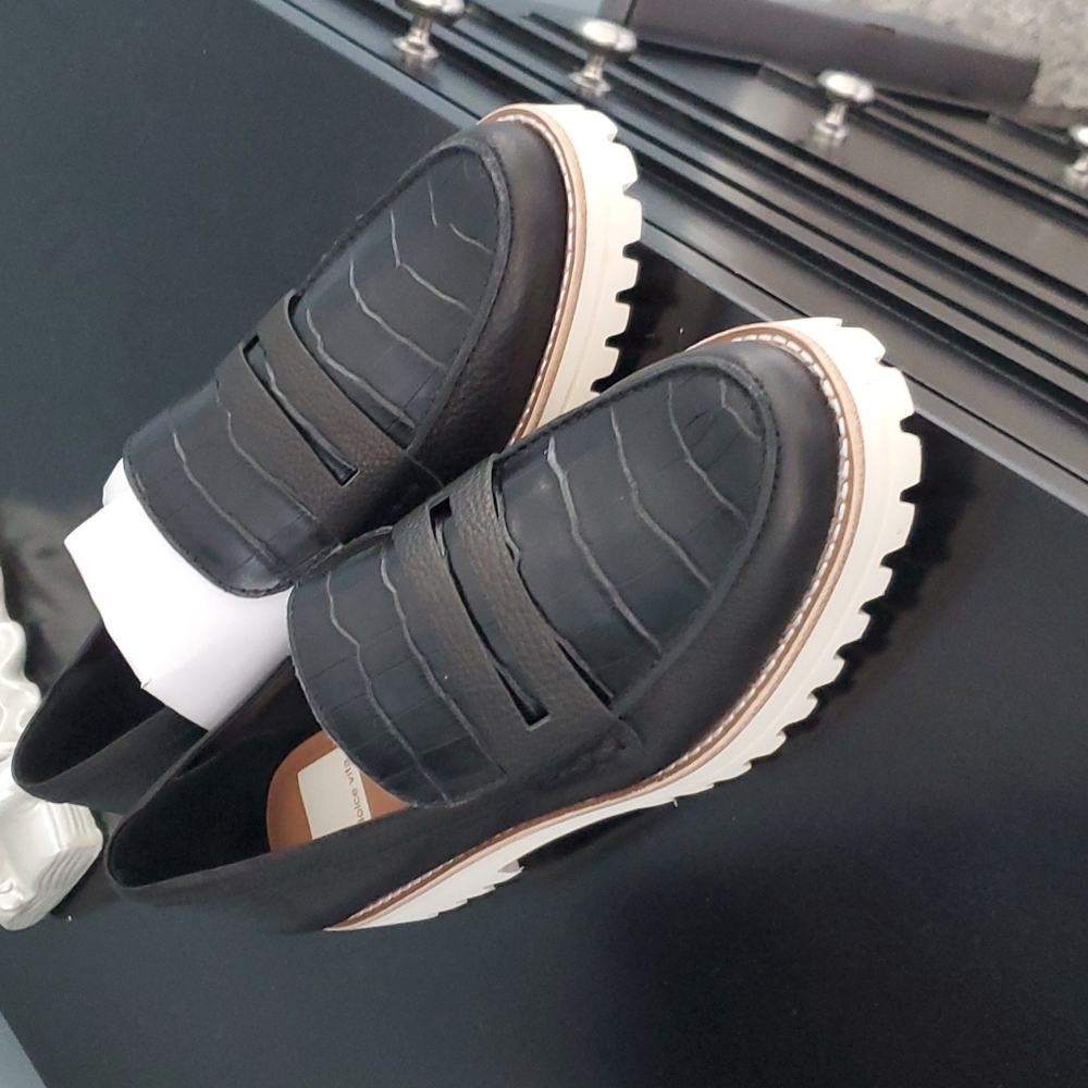 Dolce Vita Aubree Flats